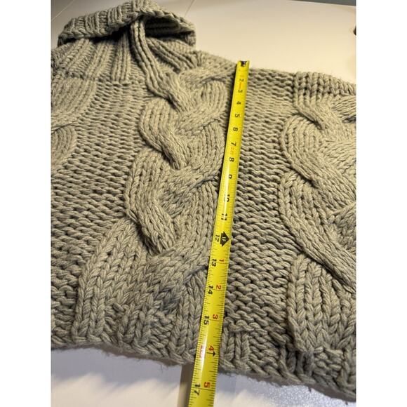 POL Cable knit Oversized Chunky Sweater Women's M Gray Turtleneck Cropped - Picture 7 of 8